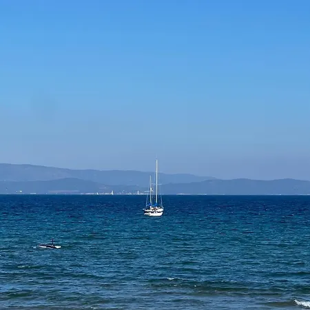 Lägenhet Beautiful With Parking!