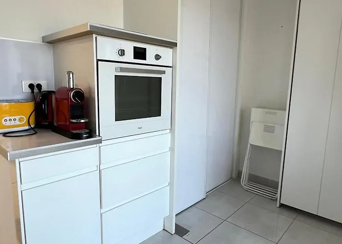 Apartment Beautiful With Parking! Hyeres