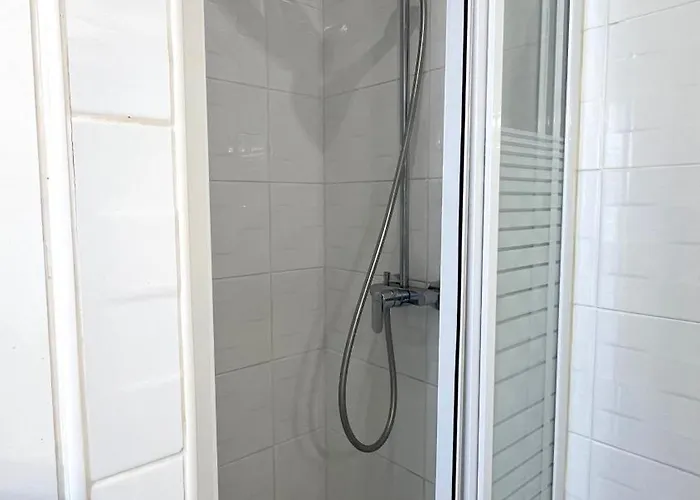 Apartment Beautiful With Parking! Hyeres